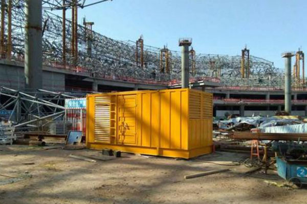 礼县发电机出租如何判断空气滤清器是否需要更换？